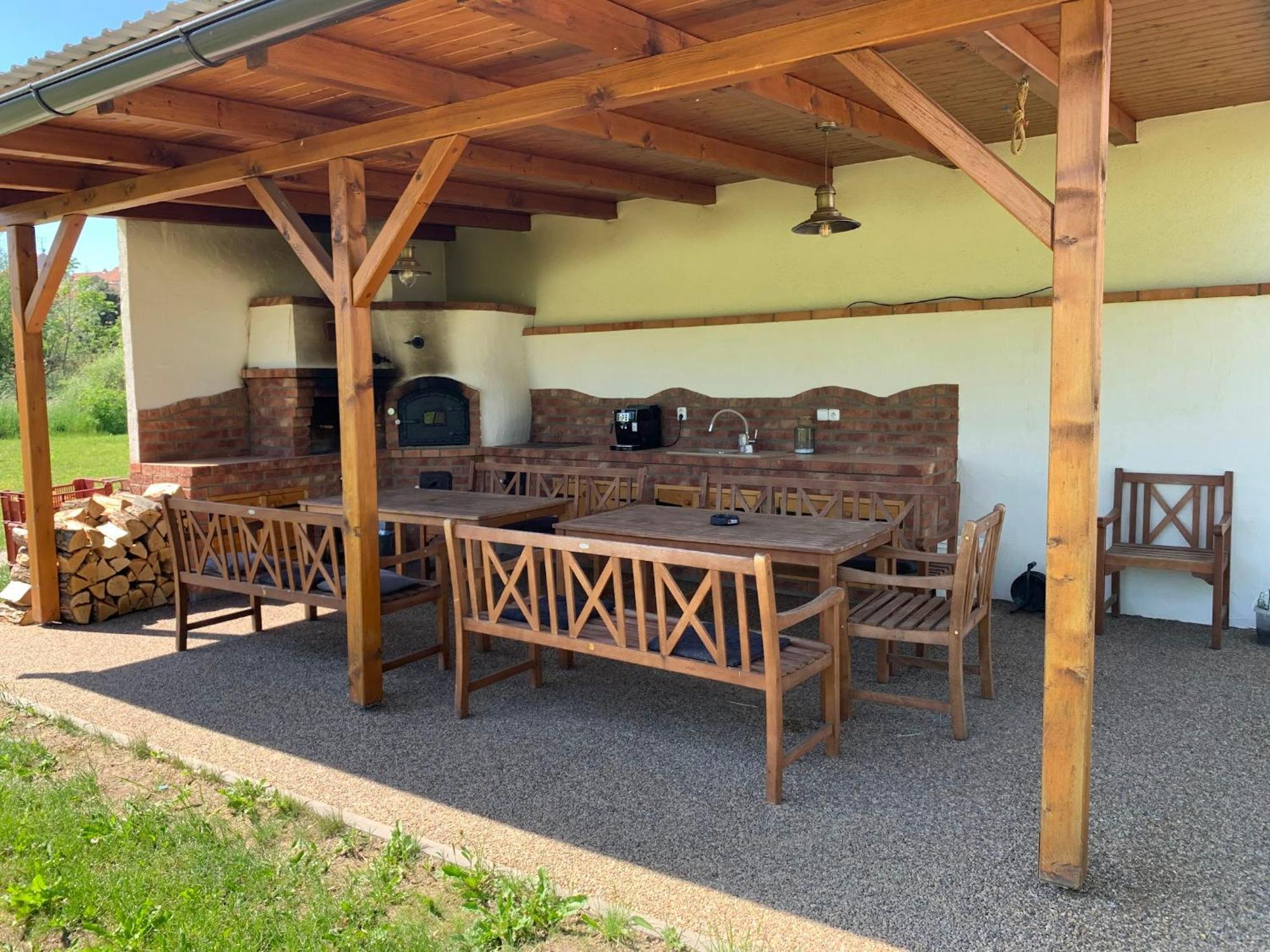 Apartmany U Orecha Boretice Bagian luar foto