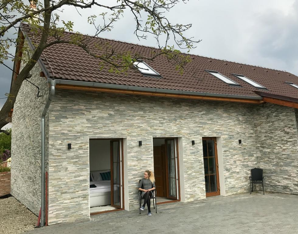 Apartmany U Orecha Boretice Bagian luar foto