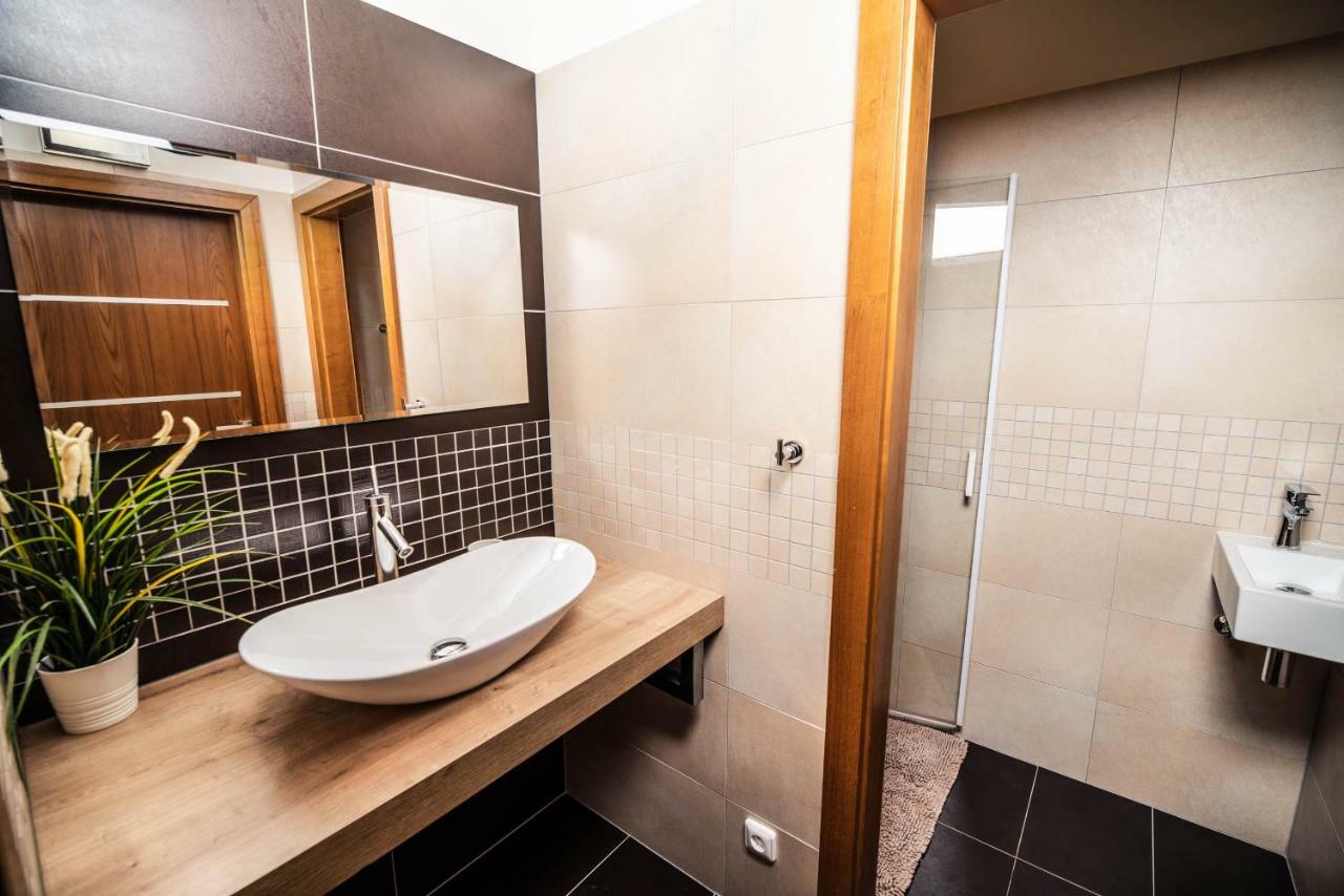 Apartmany U Orecha Boretice Bagian luar foto